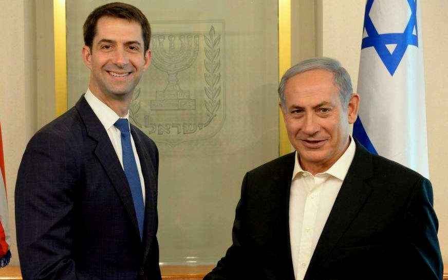 Sen. Tom Cotton with PM Netanyahu in his Jerusalem office, September 31, 2015 (Amos Ben Gershom/GPO)