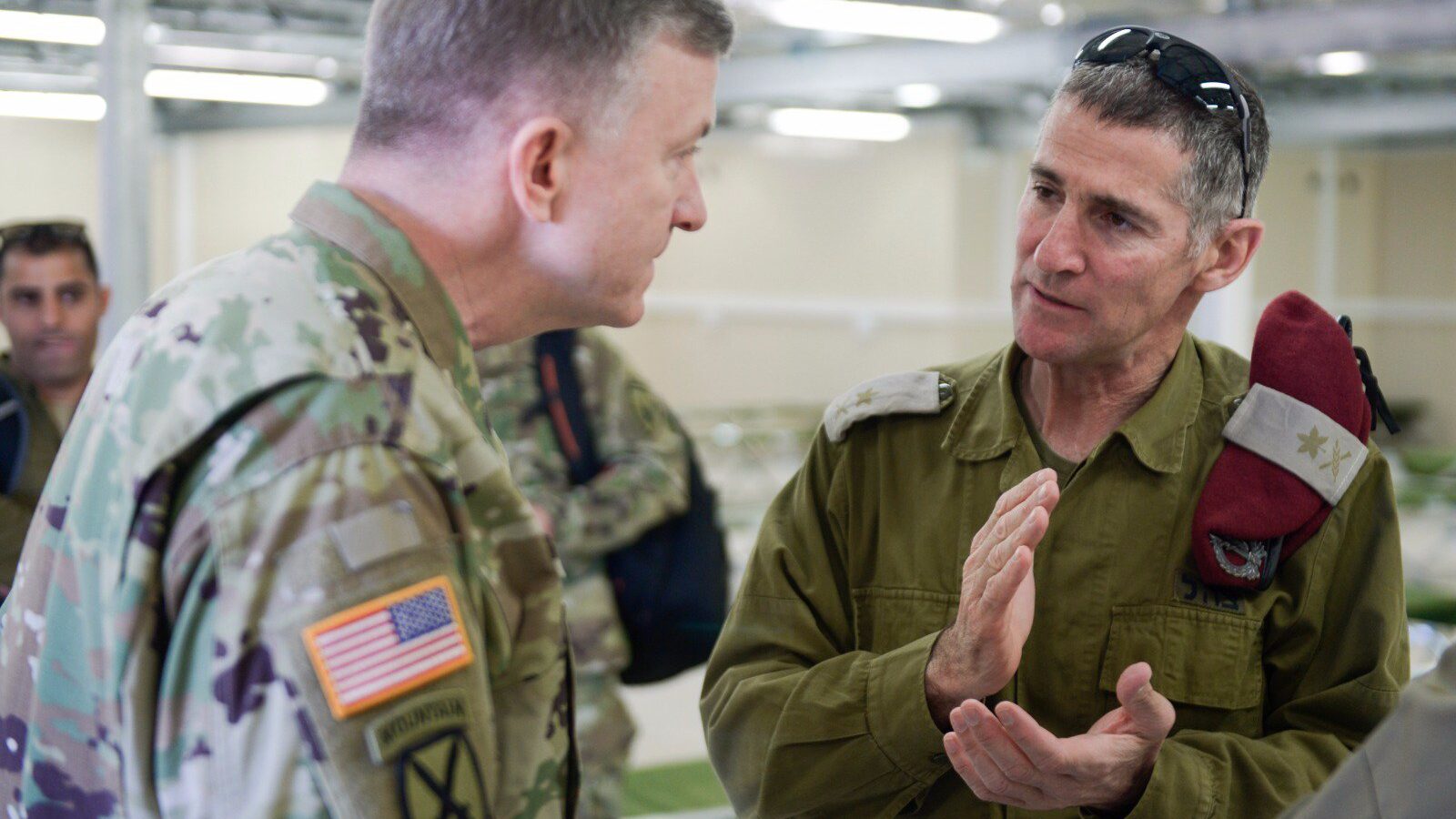 US Lt Gen William Garret (left) speaks with IDF Maj Gen Yair Golan (right). Photo: Twitter/@IDFSpokesperson