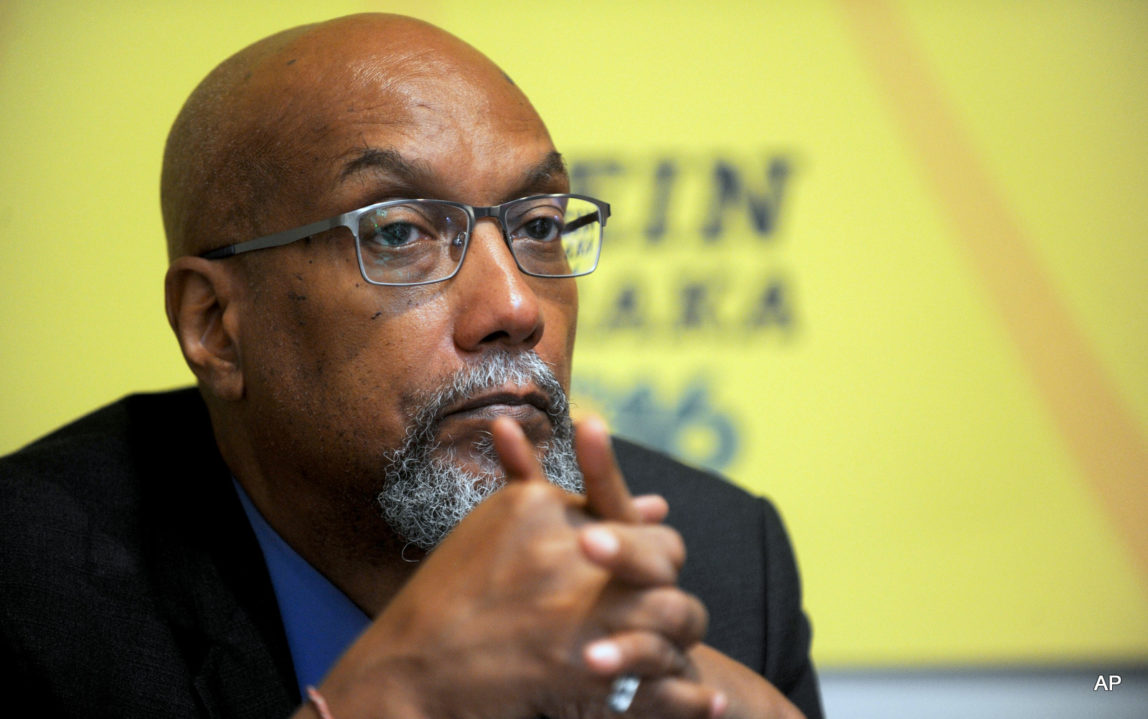 Green Party presidential nominee Jill Stein and running mate Ajamu Baraka discuss the 'Green New Deal' via press conference.