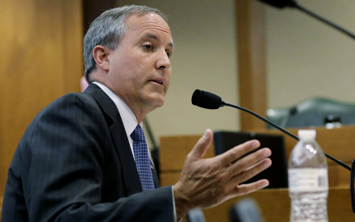 Texas Attorney General Ken Paxton speaks while standing trial during a criminal fraud hearing in Austin, Texas, July 29, 2015. (AP/Eric Gay)