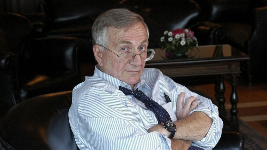 Russiagate Narrative Crumbling With Seymour Hersh Phone Call