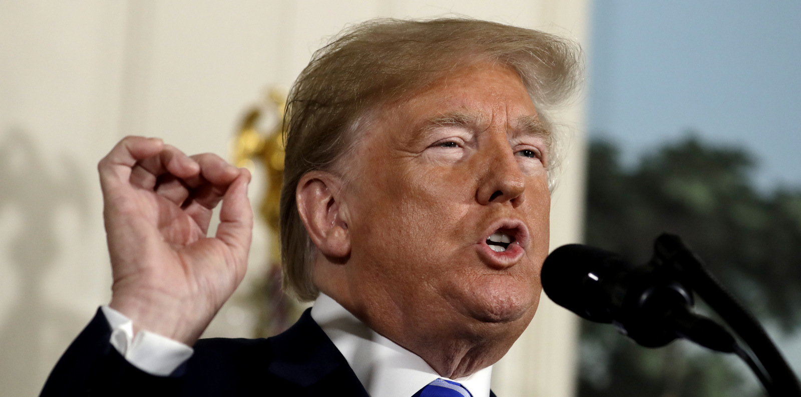 President Donald Trump delivers a statement on the Iran nuclear deal from the Diplomatic Reception Room of the White House, Tuesday, May 8, 2018, in Washington. (AP Photo/Evan Vucci)