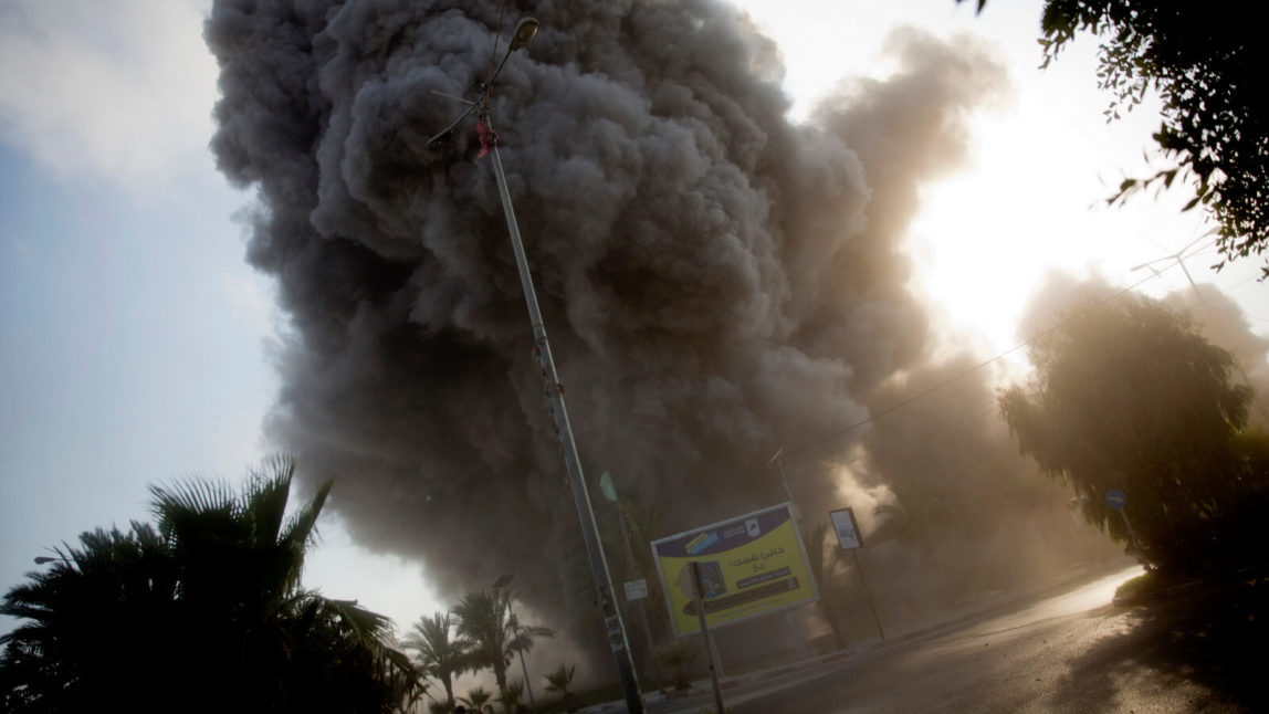 bbc changes gaza headline