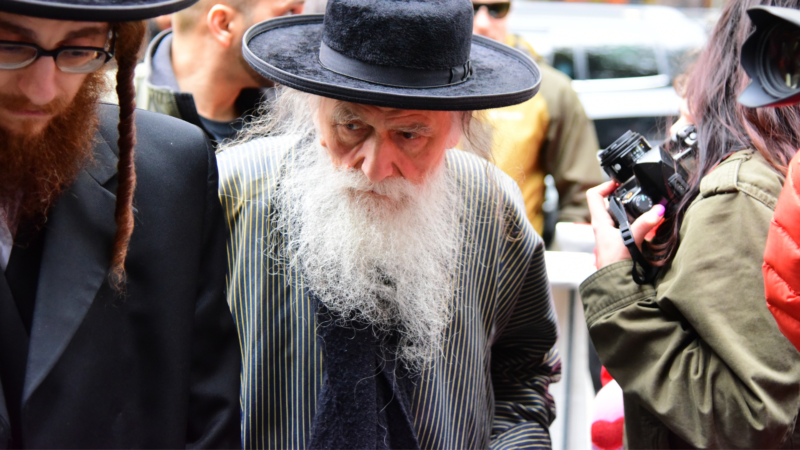Rabbi Moshe Ber Beck Feature photo